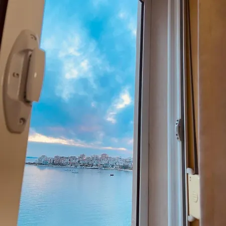 Heraklius アパート Sarandë
